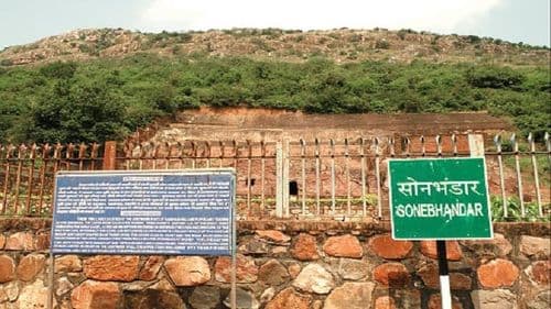 नेमकं काय घडलं?