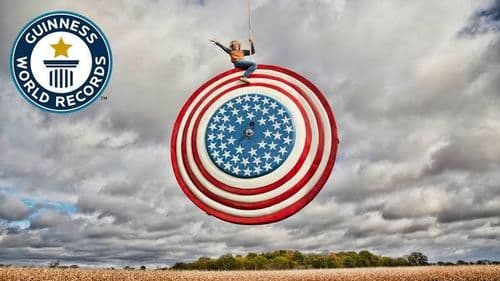 ५. बेथ जॉनने जगातील सर्वात मोठे यो-यो तयार केले.