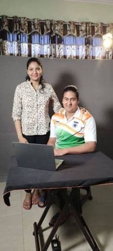 ८. राखी त्यागी